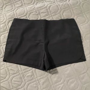 Cynthia Rowley black flat front shorts size 10